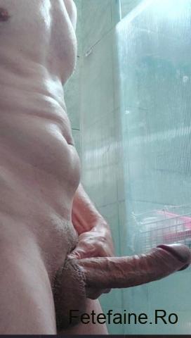 Pentru domniṣoare doamne femei mature