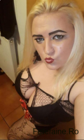 Blondă fierbinte