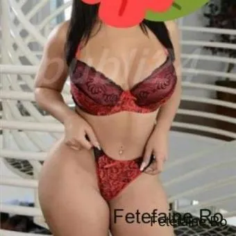 Bruneta 26 ani