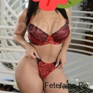 Bruneta 26 ani
