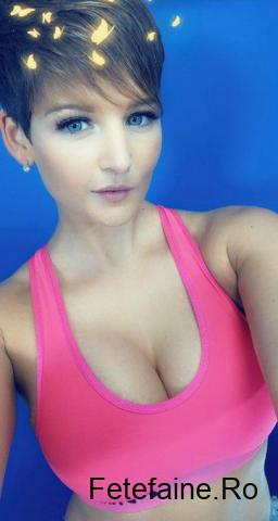 Foarte sexy femeie dulce copil