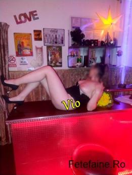 Vio reala si naturala vino sa te relaxezi cu mine.